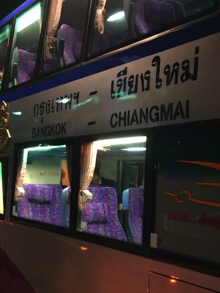 チェンマイ行きバス
